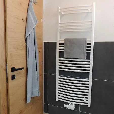 Montis Apartment *
