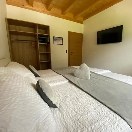 Montis Apartment See
